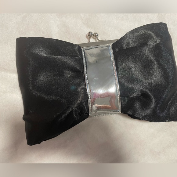 Black clutch from  the Windsor Store. - Picture 4 of 7